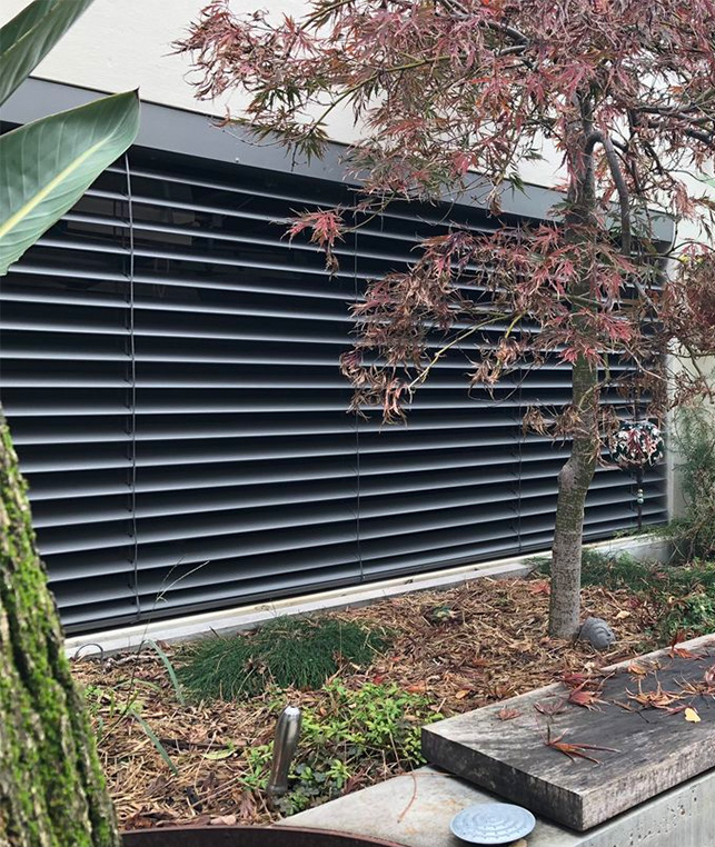 img-cedar-blinds-exterior-03